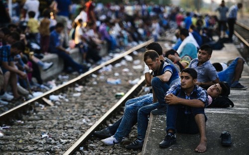 image.adapt.990.high.migrants_balkans_platform.144 image.adapt.990.high.migrants_balkans_platform.144