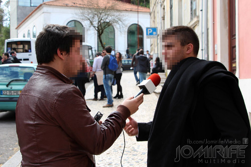 Associação Académica de Coimbra (AAC) coberta de panos negros como protesto - Ensino Superior de Mãos e Pés Atados